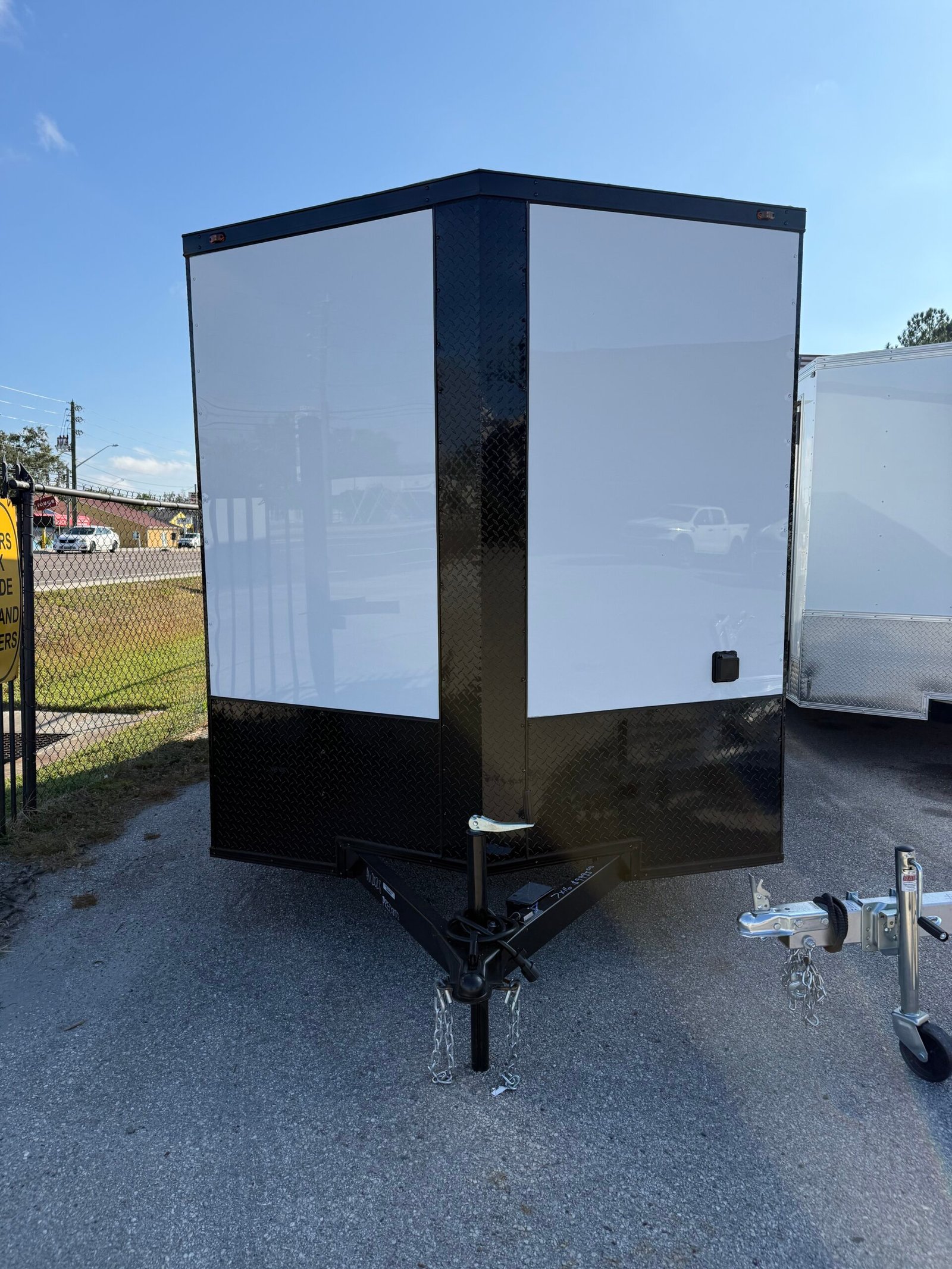 7′ x 16′ Enclosed ALL WORLD - Image 2