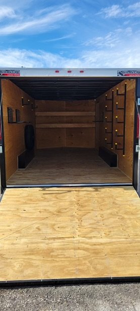 8′ x 18′ x 6’5″ Lawn Dog – Lawn Edition Cargo Trailer - Image 5