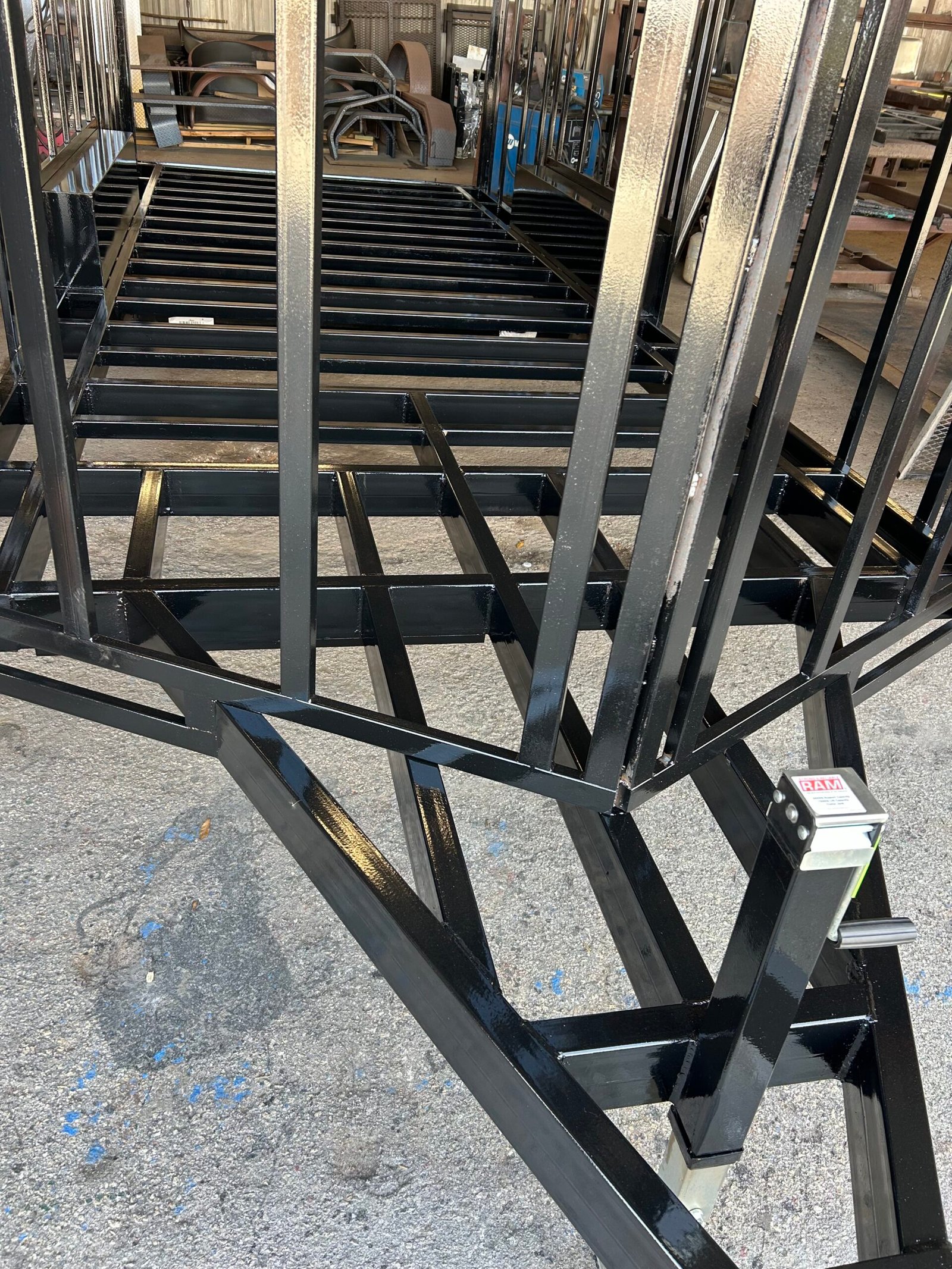 8′ x 18′ x 6’5″ Lawn Dog – Lawn Edition Cargo Trailer - Image 10